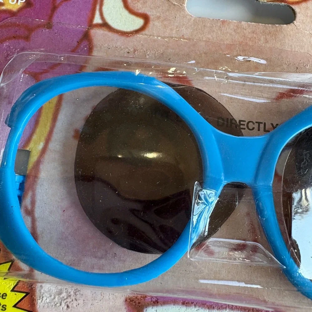 Vintage 1988 Barbie Sunglasses Nasta Blue Plastic Lenses New in Package 14385